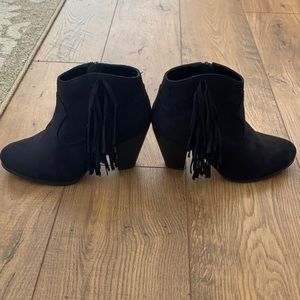 Black fringe booties